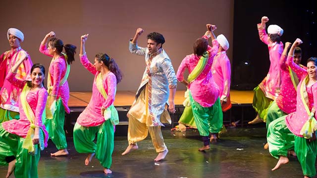 BHANGRA DANCE